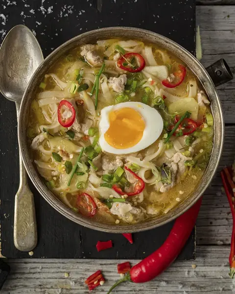 Retki-ramen-viljaporsaan-minuuttisuikaleista.webp